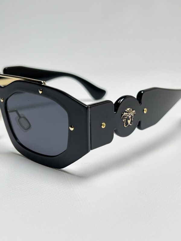 VERSACE - Image 2