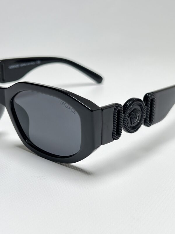 VERSACE - Image 2