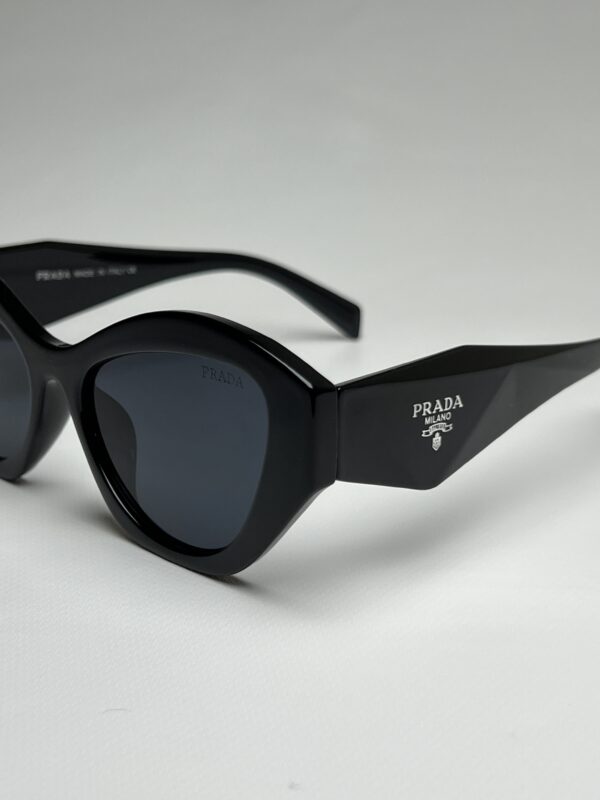 PRADA - Image 2