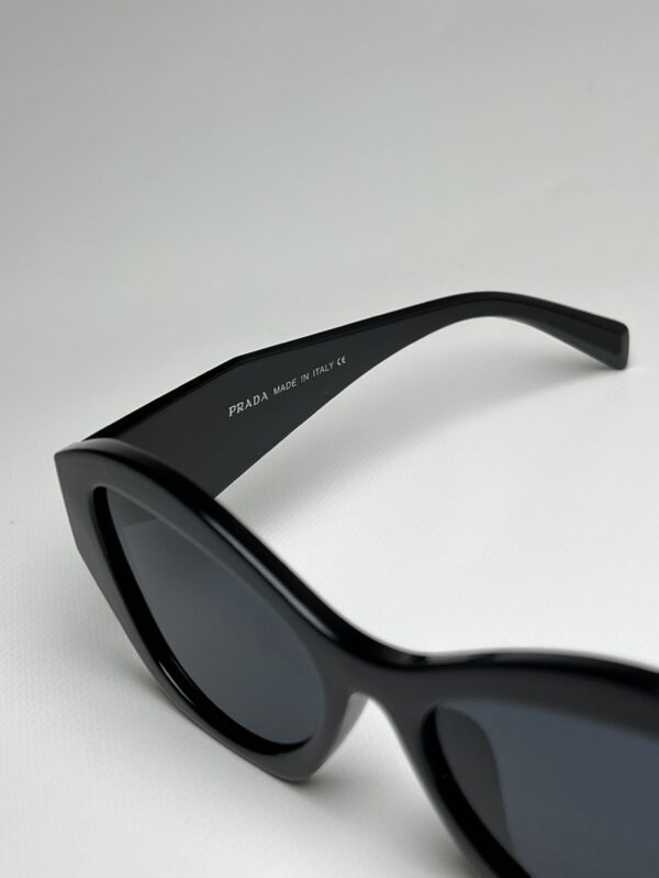 PRADA - Image 4