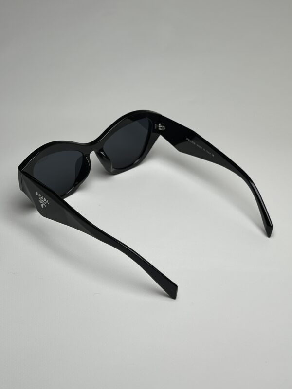 PRADA - Image 5