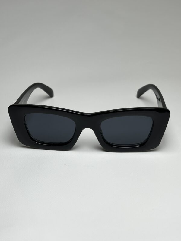 PRADA - Image 2