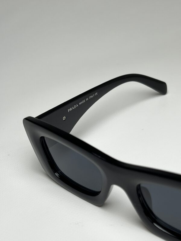 PRADA - Image 3