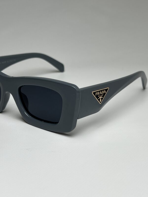 PRADA - Image 2