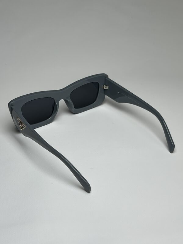 PRADA - Image 4