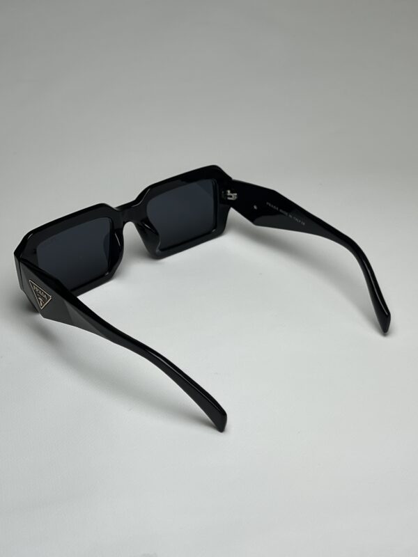 PRADA - Image 4