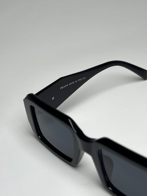 PRADA - Image 5