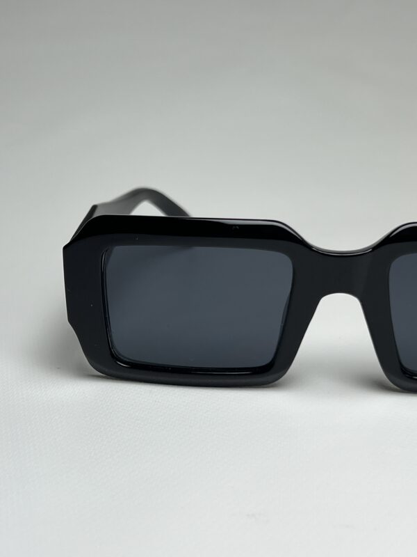 PRADA - Image 7
