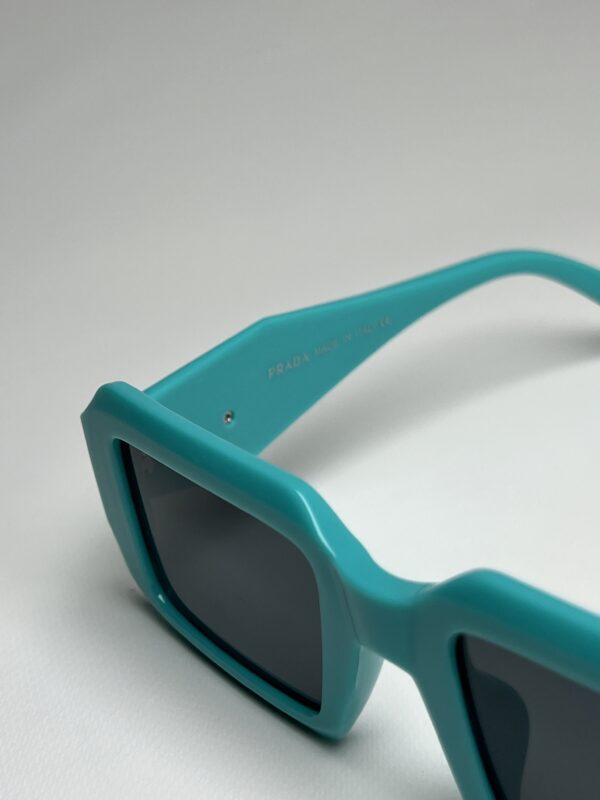 PRADA - Image 4