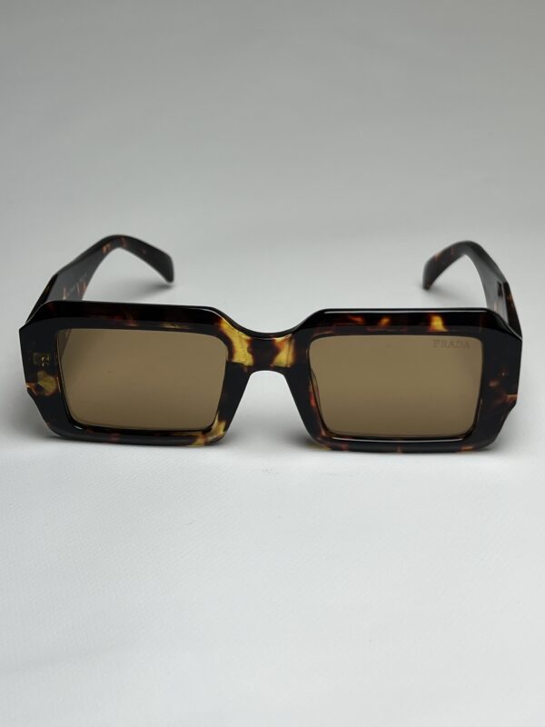 PRADA - Image 3