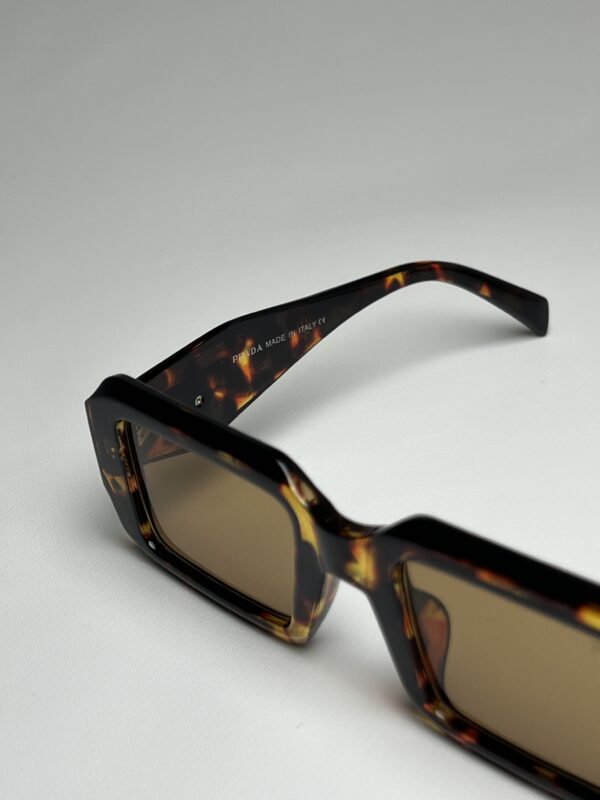 PRADA - Image 4