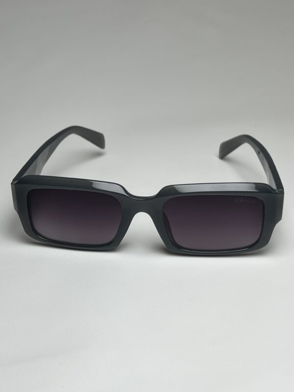 PRADA - Image 3