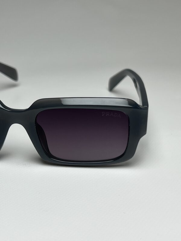PRADA - Image 5