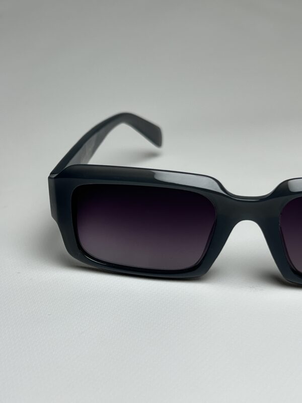 PRADA - Image 6