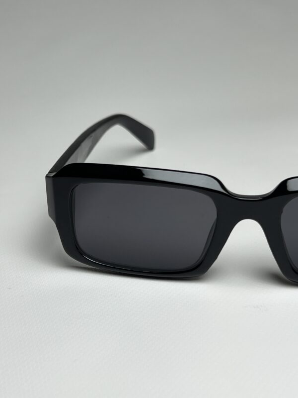 PRADA - Image 5
