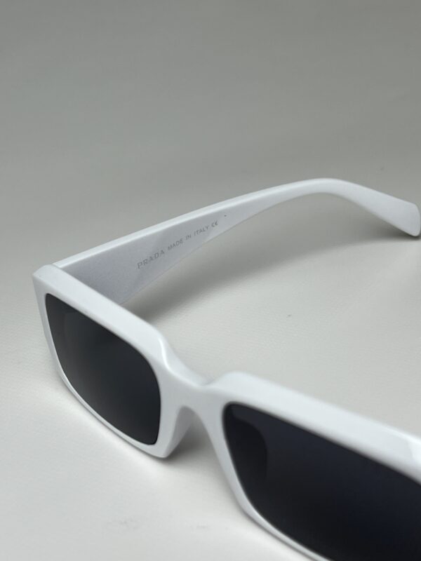 PRADA - Image 4