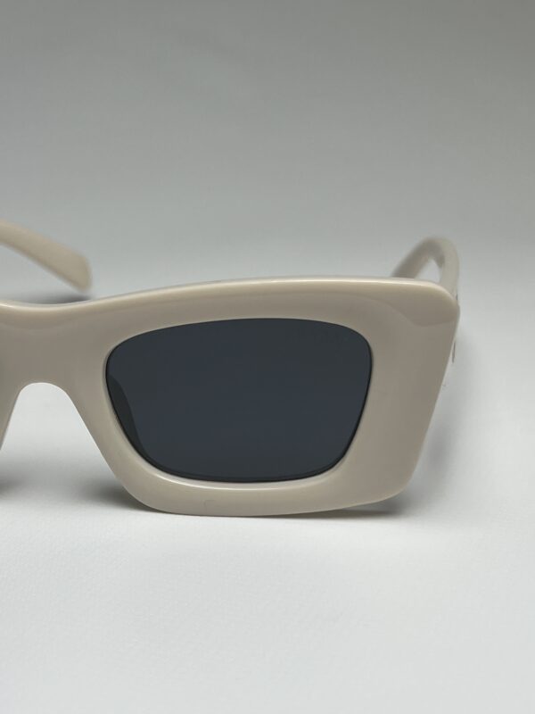 PRADA - Image 7