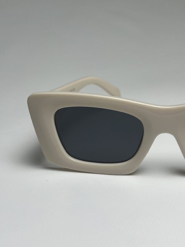 PRADA - Image 6