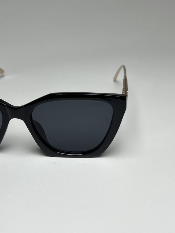 PRADA - Image 4