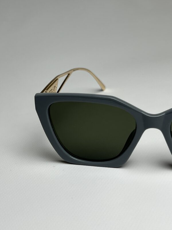 PRADA - Image 4