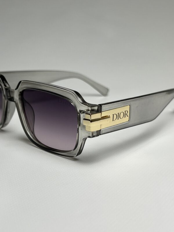 DIOR - Image 2