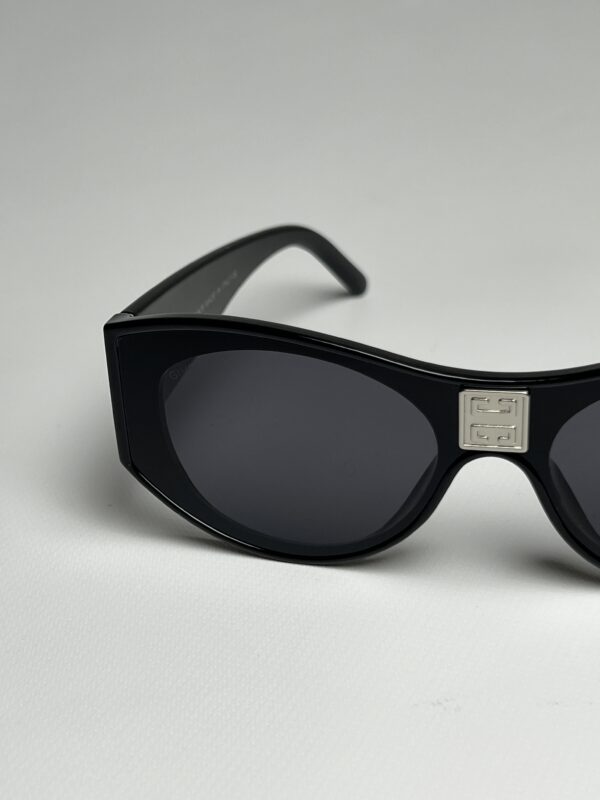 GIVENCHY - Image 5