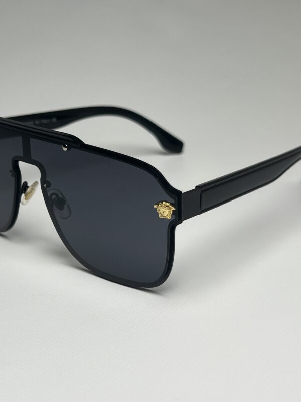 VERSACE - Image 2