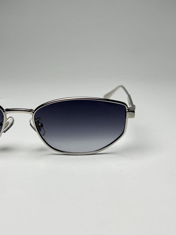 DIOR - Image 5