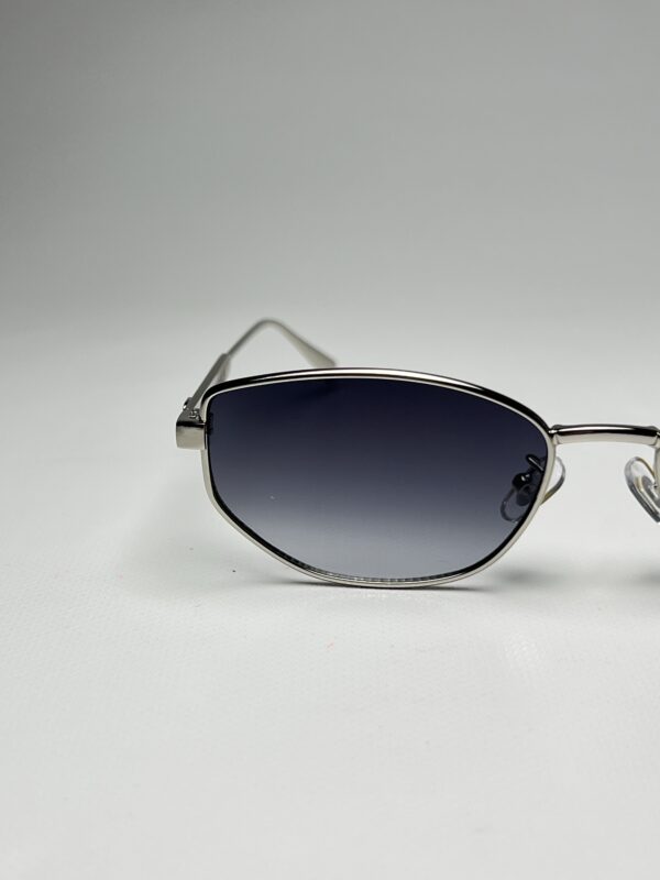 DIOR - Image 4