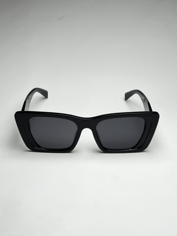 PRADA - Image 2