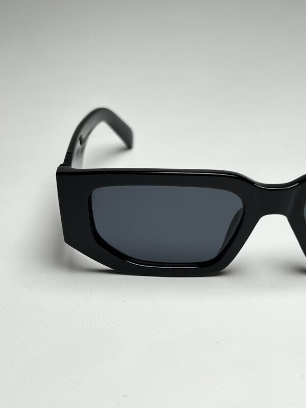 PRADA - Image 7