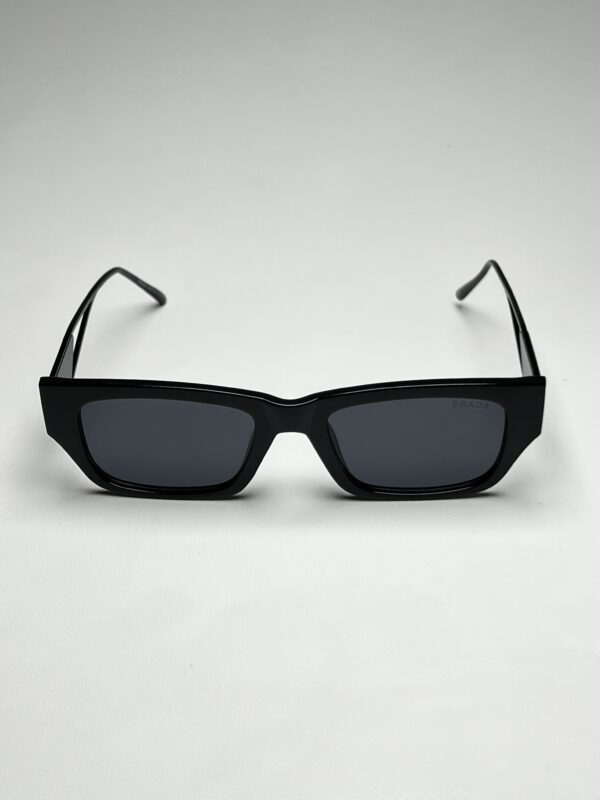 PRADA - Image 3