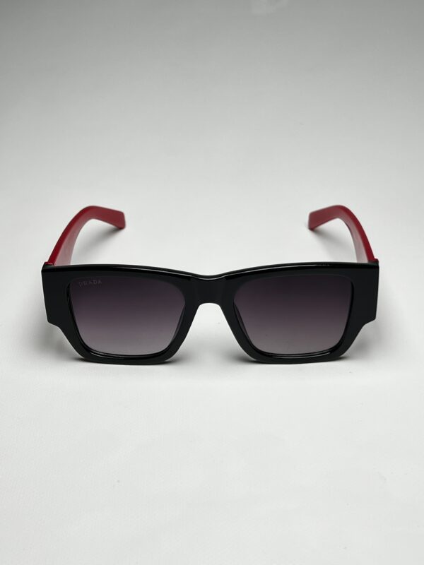 PRADA - Image 3