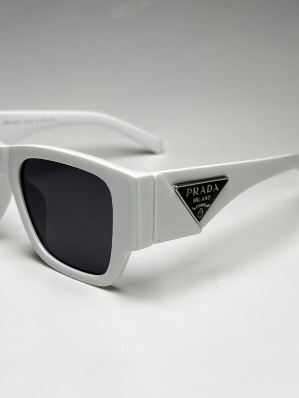 PRADA - Image 2