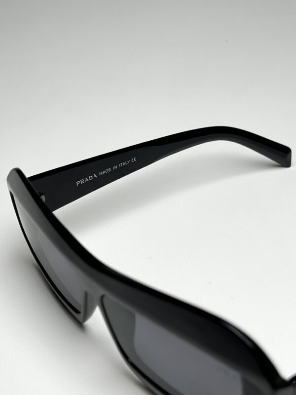 PRADA - Image 4