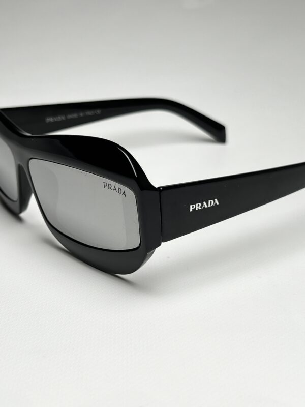 PRADA - Image 2