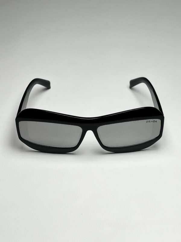 PRADA - Image 3