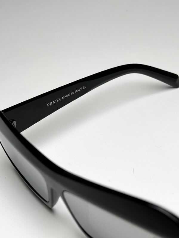 PRADA - Image 4