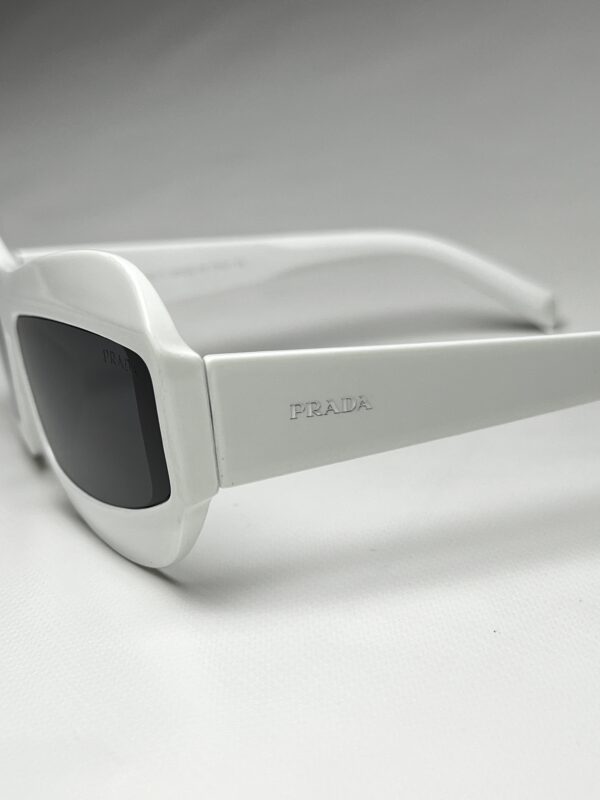 PRADA - Image 8