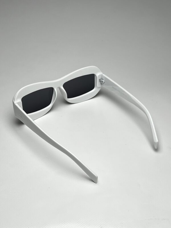 PRADA - Image 7