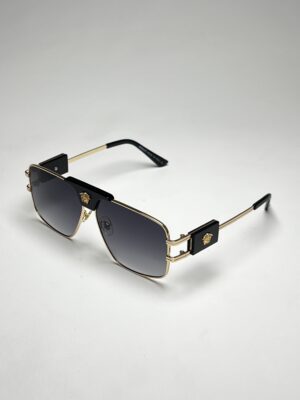 VERSACE