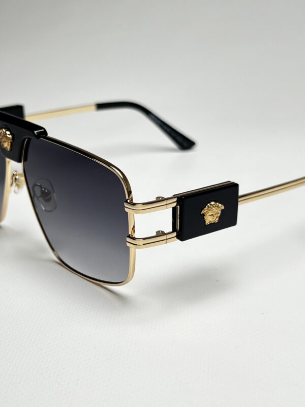 VERSACE - Image 2