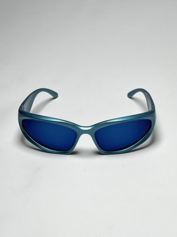 Y2KBLUE - Image 3