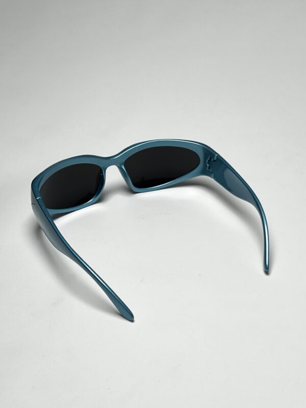 Y2KBLUE - Image 6