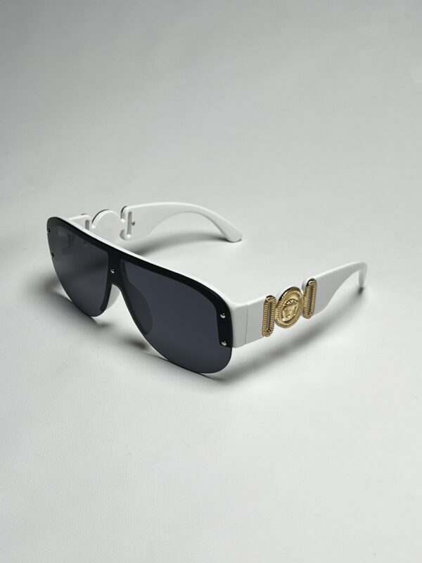 VERSACE