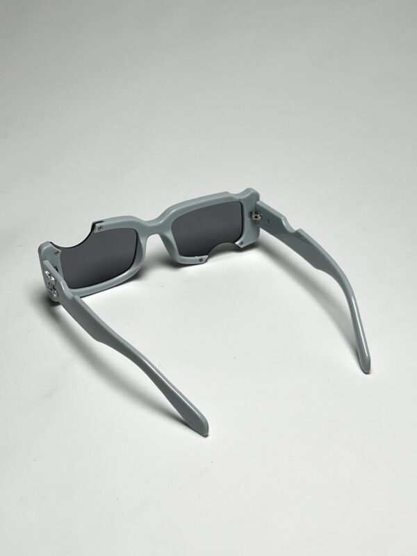 OFFW - Image 6