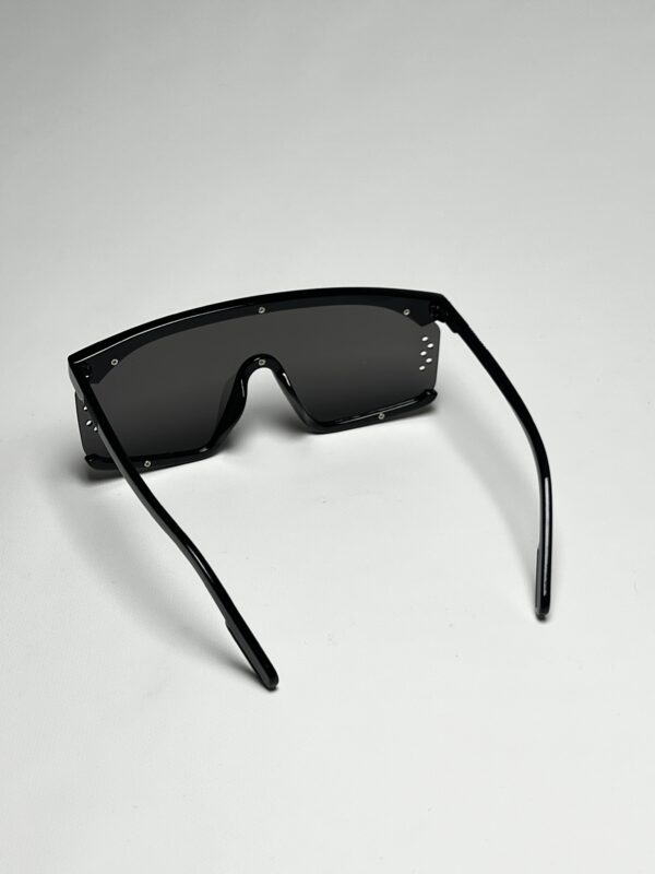 KNZO - Image 6
