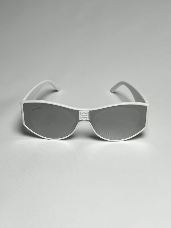 GIVENCHY - Image 7