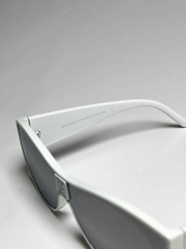 GIVENCHY - Image 10
