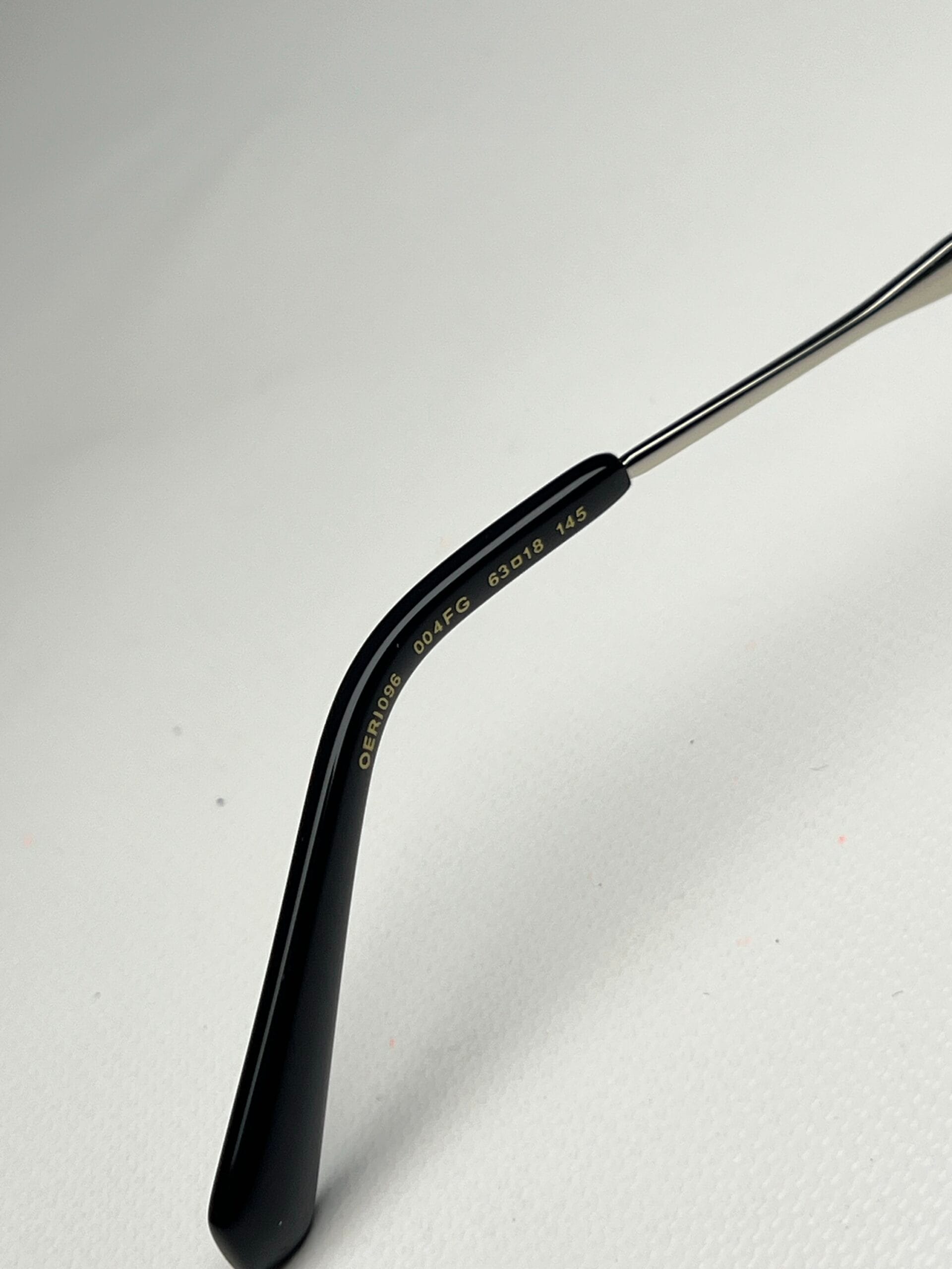 OFF WHITE - Image 10